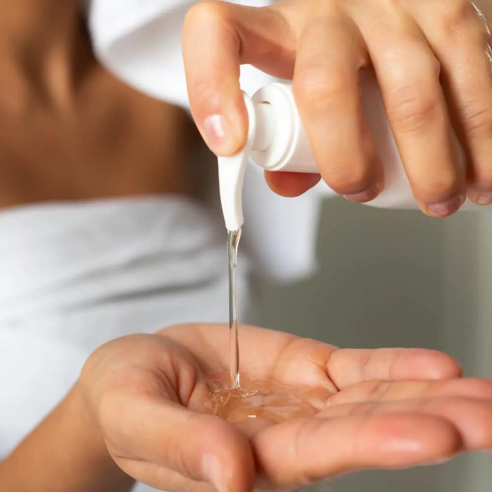 Derma Complex Sabonete Iluminador Facial Adcos 240mL - Imagem 2